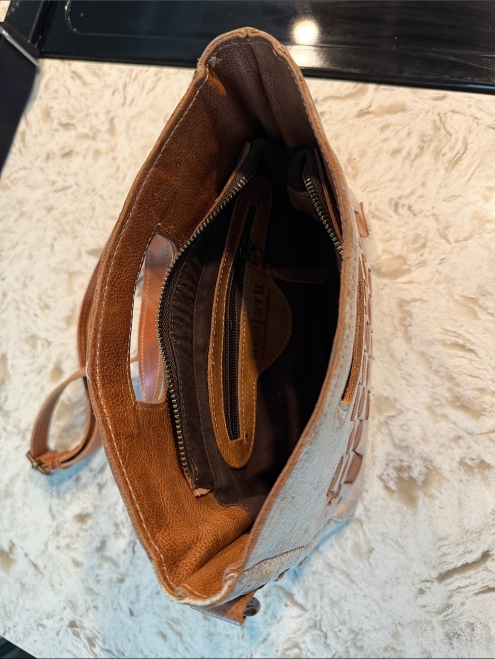 Bed Stu Brown and Cream Woven Leather Shoulder Bag - Picture 3 of 4